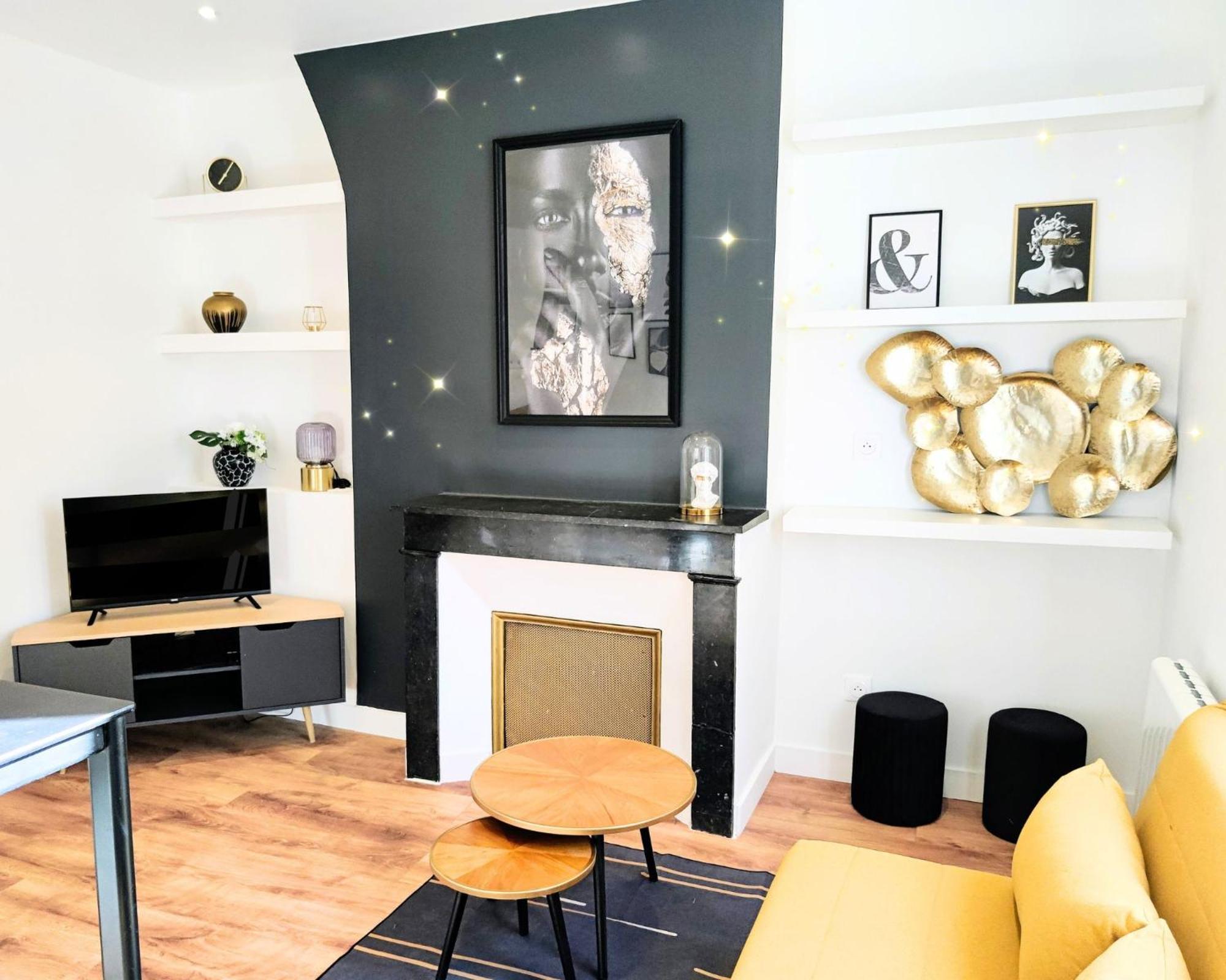 Chic & Elegant - Au Coeur De La Historique Appartement Lisieux